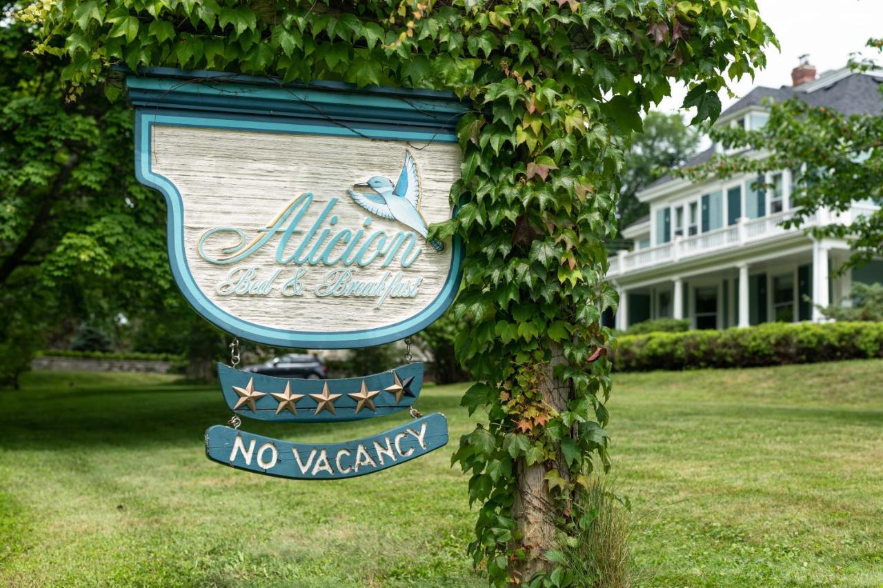 Alicion Bed & Breakfast Lunenburg Exteriér fotografie